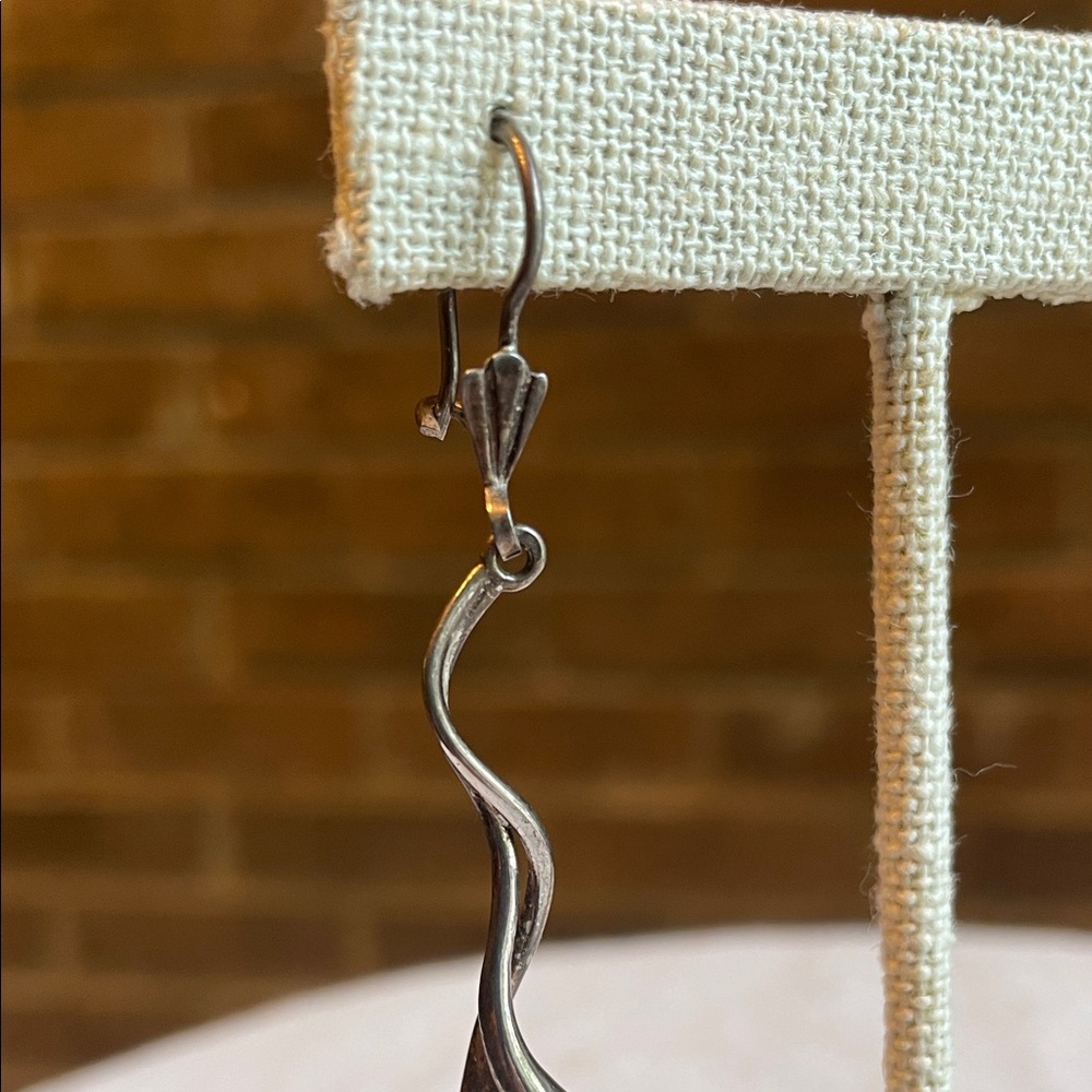 Handmade Sterling Silver and Baltic Amber organic floral hook back drop earrings - Picture 5 of 11